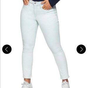 Athleta Sculptek Skinny Crop Jean